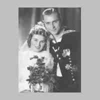 015-0038 Das Ehepaar Walter und Gerda Trosiner, geb Gudde, 1944 .jpg